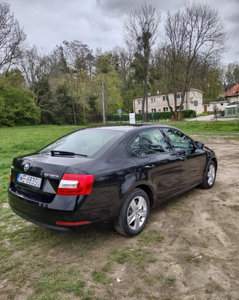 Skoda Octavia cena 48700 przebieg: 167342, rok produkcji 2018 z Olsztyn małe 277